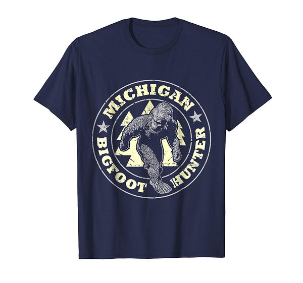 Wonderful Michigan Bigfoot Hunter Believe  T-Shirt Navy