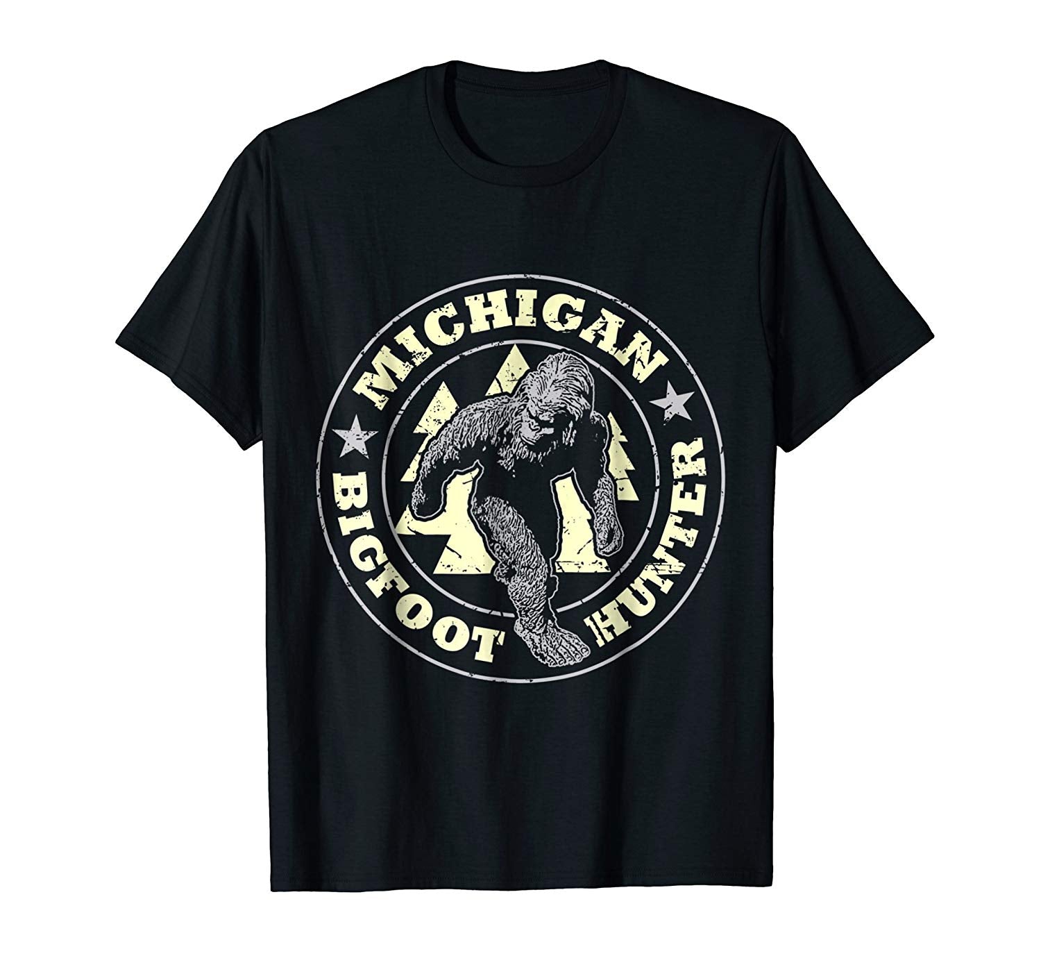 Wonderful Michigan Bigfoot Hunter Believe  T-Shirt Black