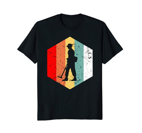 Hot Retro Vintage 70s Treasure Hunters Metal Detector  T-Shirt Black